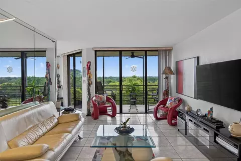 7400 Radice #507, Lauderhill, FL 33319