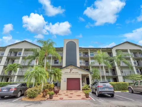 1300 SW 130th #104F, Pembroke Pines, FL 33027