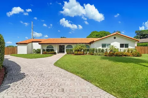 11544 SW 98th Pl, Miami, FL 33176