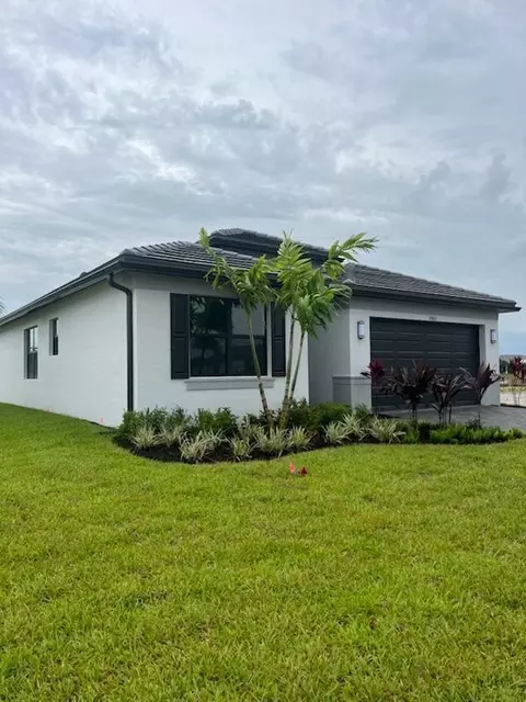 12827 SW Scenic Vw, Port Saint Lucie, FL 34987