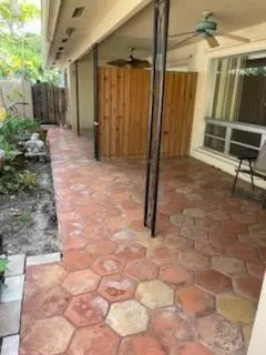 Undisclosed, Oakland Park, FL 33334