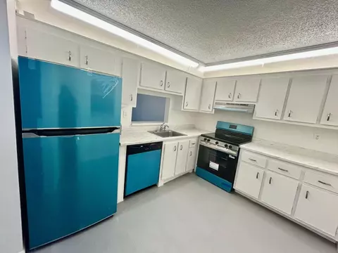 2850 Somerset Dr #316L, Lauderdale Lakes, FL 33311