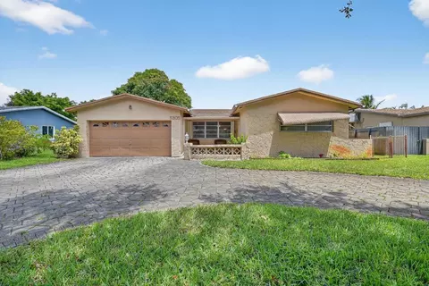 5305 Johnson, Hollywood, FL 33021