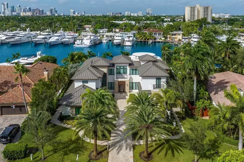 797 Middle River Dr, Fort Lauderdale, FL 33304