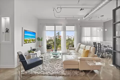 313 NE 2nd St #405, Fort Lauderdale, FL 33301
