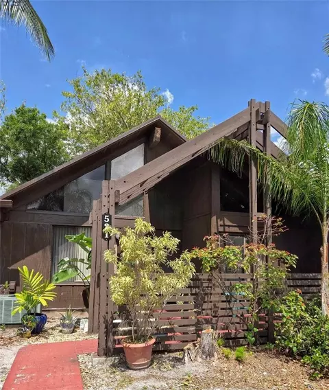 521 N University #3-8, Plantation, FL 33324