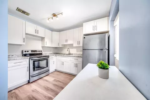 260 NW 19th #28, Boca Raton, FL 33432
