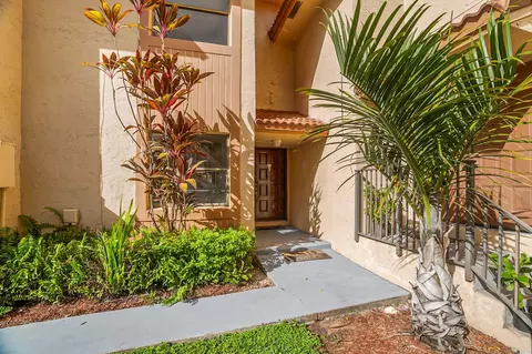 1013 SW 112th #1013, Pembroke Pines, FL 33025