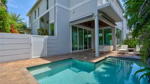 3200 NE 26th, Fort Lauderdale, FL 33305
