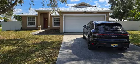 2201 SW Plymouth St, Port Saint Lucie, FL 34953