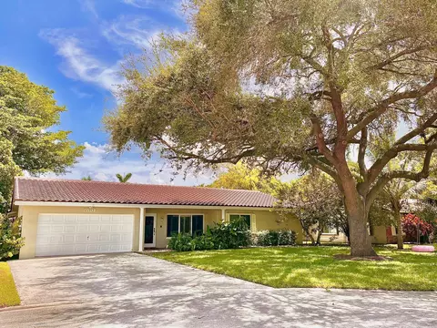 2831 NW 88th Ter, Coral Springs, FL 33065