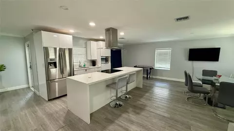 8231 SW 9th St, North Lauderdale, FL 33068