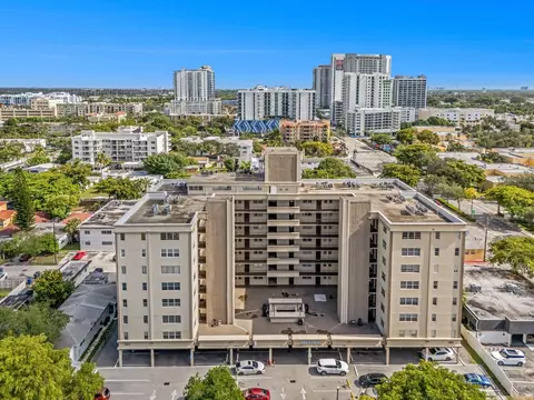 1811 Jefferson St #203, Hollywood, FL 33020