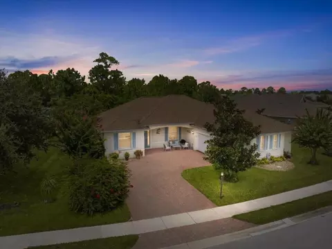 654 Gossamer Wing, Sebastian, FL 32958