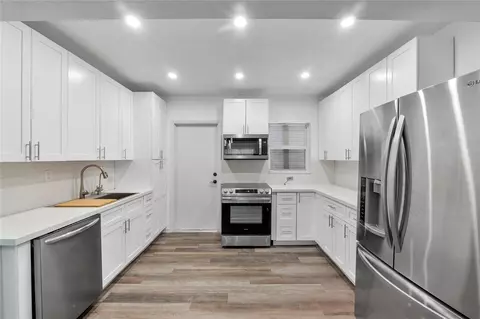 6751 Cypress Rd #204, Plantation, FL 33317