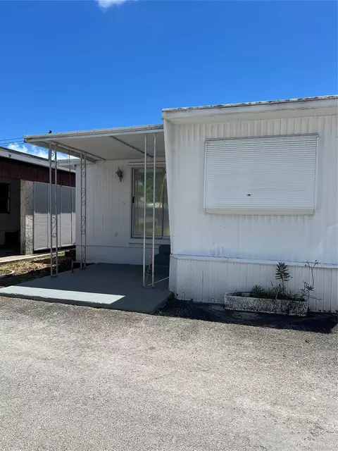815 SW 1st Pl, Hallandale Beach, FL 33009