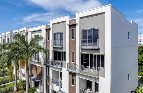 1044 NE 18th Ave #203, Fort Lauderdale, FL 33309