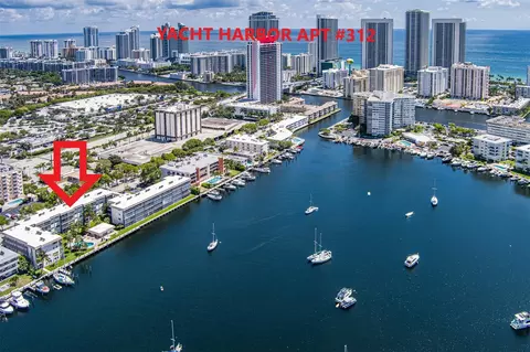 2200 Diana #312, Hallandale Beach, FL 33009