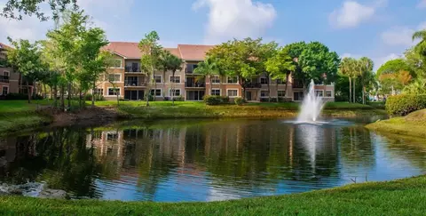 9033 Wiles Rd #202, Coral Springs, FL 33067