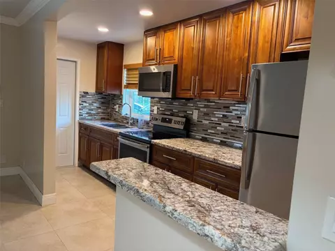 1021 NE 24th #9, Pompano Beach, FL 33062