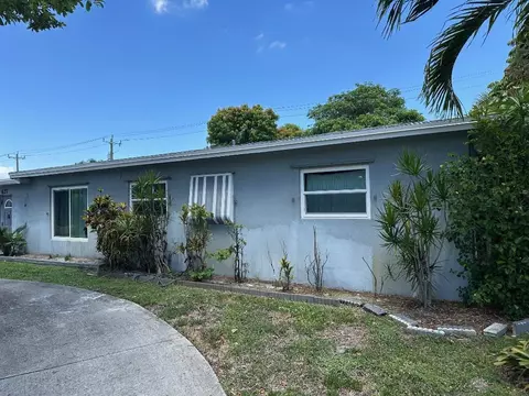 627 W Ilex, West Palm Beach, FL 33403