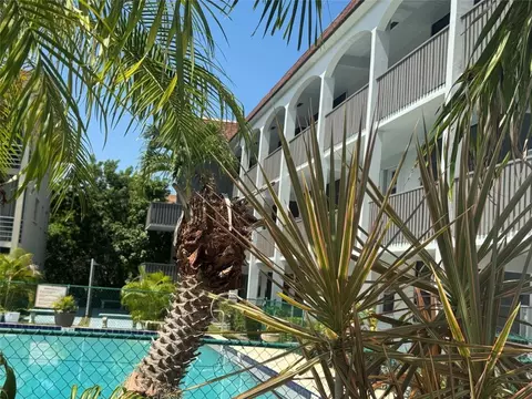 651 Pine #302, Pompano Beach, FL 33060