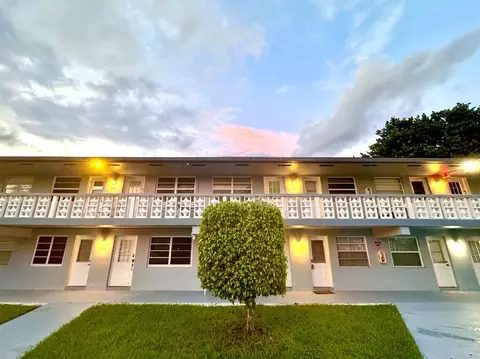 701 Pine #210, Pompano Beach, FL 33060