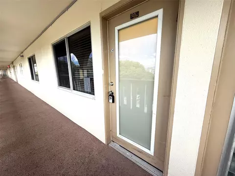 2403 Antigua Cir #E4, Coconut Creek, FL 33066