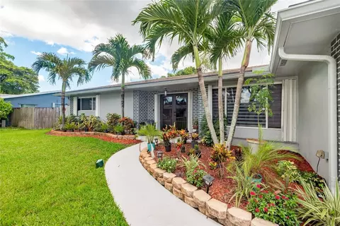 7410 NW 13th, Plantation, FL 33313