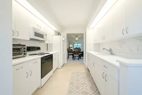 901 SW 141st #301, Hollywood, FL 33027