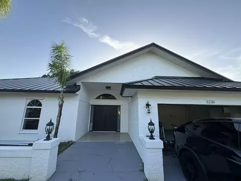3230 SW Alexander Ct, Palm City, FL 34990