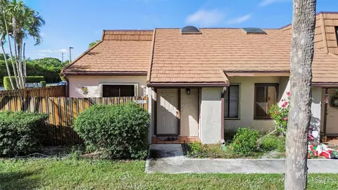 4252 Palm Bay #D, West Palm Beach, FL 33406