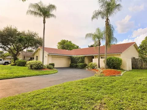 9091 NW 11th, Plantation, FL 33322
