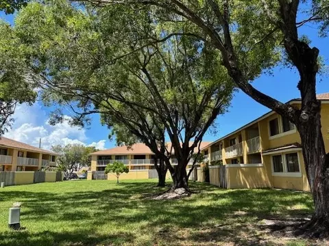 410 NW 214th #205, Miami Gardens, FL 33169