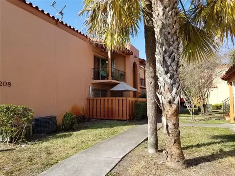 7208 Fairway Dr #I9, Miami Lakes, FL 33014