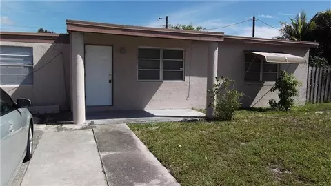 3136 N Seacrest, Boynton Beach, FL 33435