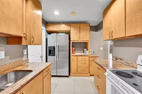 7817 SW 6th Ct, North Lauderdale, FL 33068