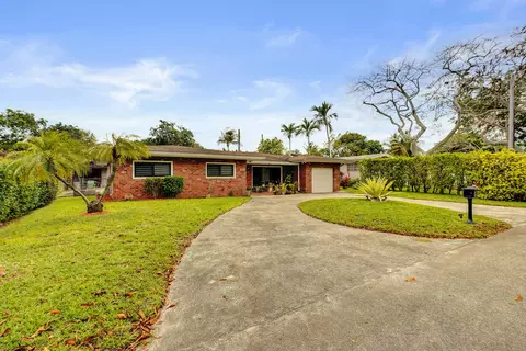 1070 NW 149th St, Miami, FL 33168
