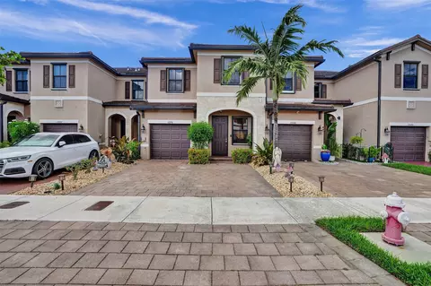 10396 W 34th Ln, Hialeah, FL 33018