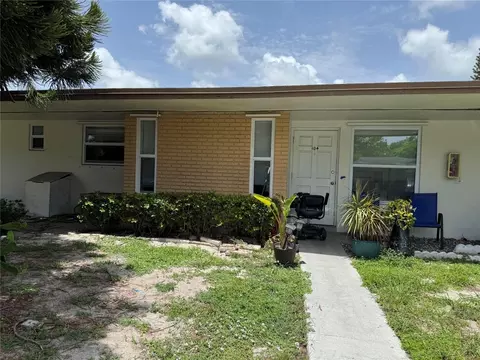 3033 43th #104, Lauderdale Lakes, FL 33313