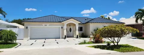 8885 NW 175th, Hialeah, FL 33018