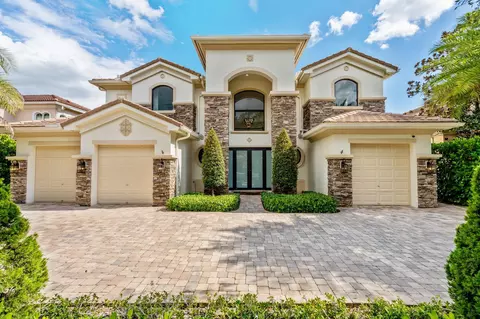 647 Edgebrook Ln, West Palm Beach, FL 33411
