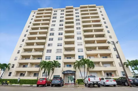 900 NE 18th #208, Fort Lauderdale, FL 33304