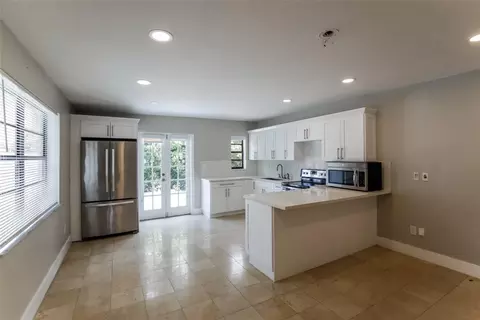 3281 NW 14th, Miami, FL 33125