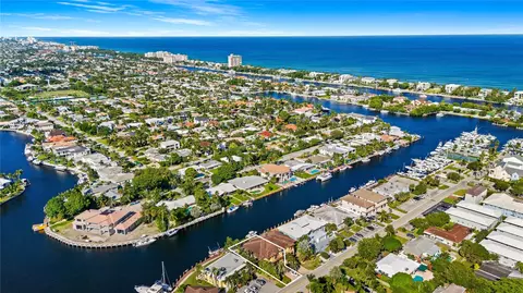 2637 NE 28th Ct, Lighthouse Point, FL 33064