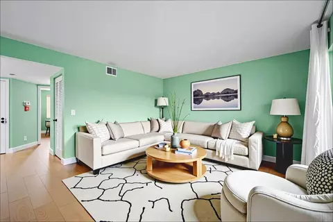 913 Coral Clb #913, Coral Springs, FL 33071