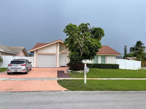8201 SW 12th Ct, North Lauderdale, FL 33068