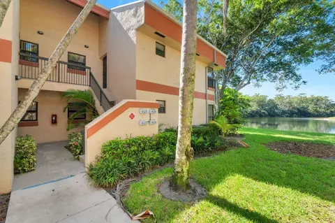 4125 S Carambola Cir #2126, Coconut Creek, FL 33066