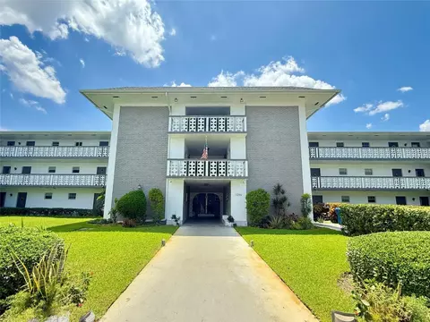 1201 Hillcrest #109, Hollywood, FL 33021