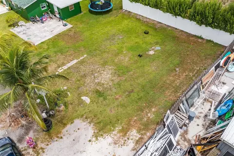 5754 SE Green Ln, Stuart, FL 34997 photo 14